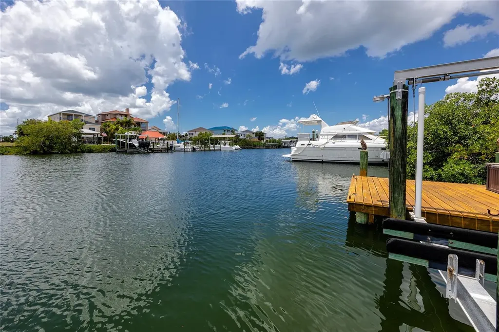 1116 Kingfish Place Apollo Beach FL 33572