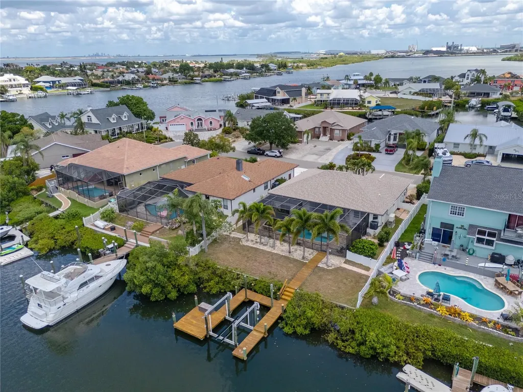 1116 Kingfish Place Apollo Beach FL 33572