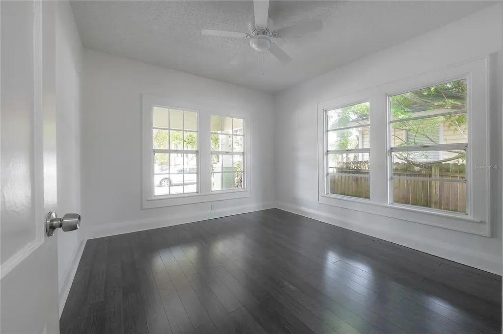 103 W North Bay Street Tampa FL 33603