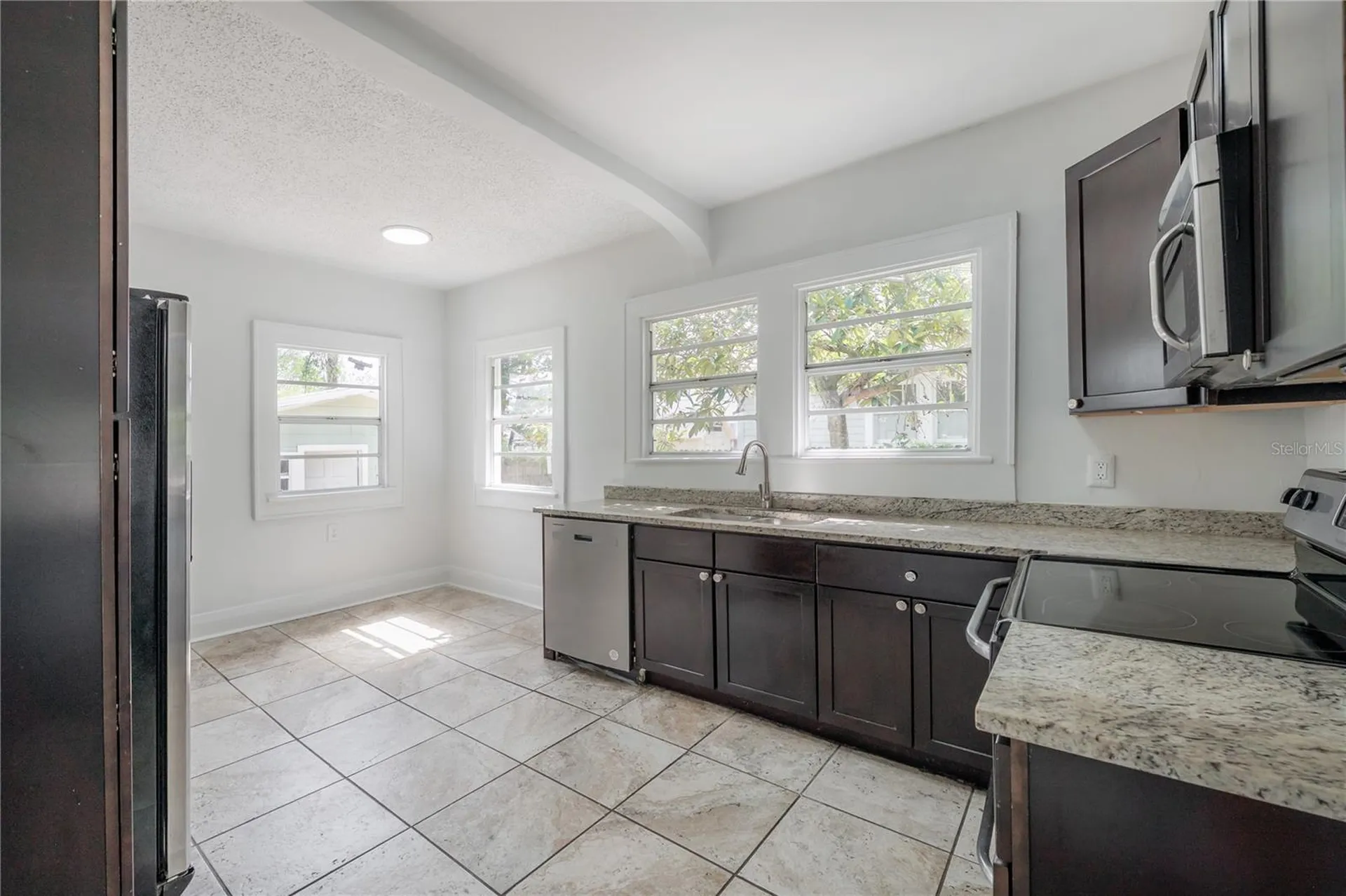 103 W North Bay Street Tampa FL 33603
