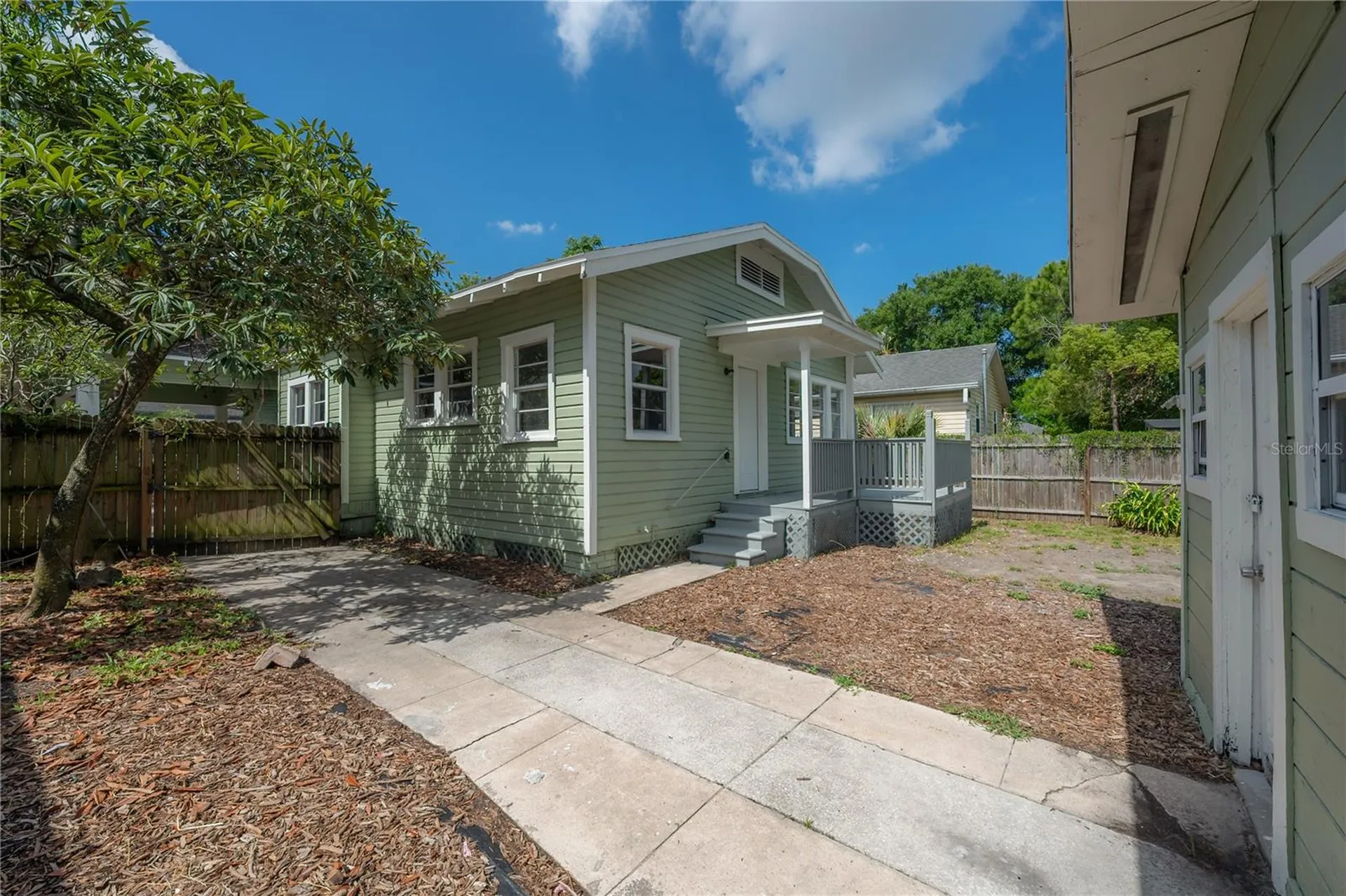 103 W North Bay Street Tampa FL 33603