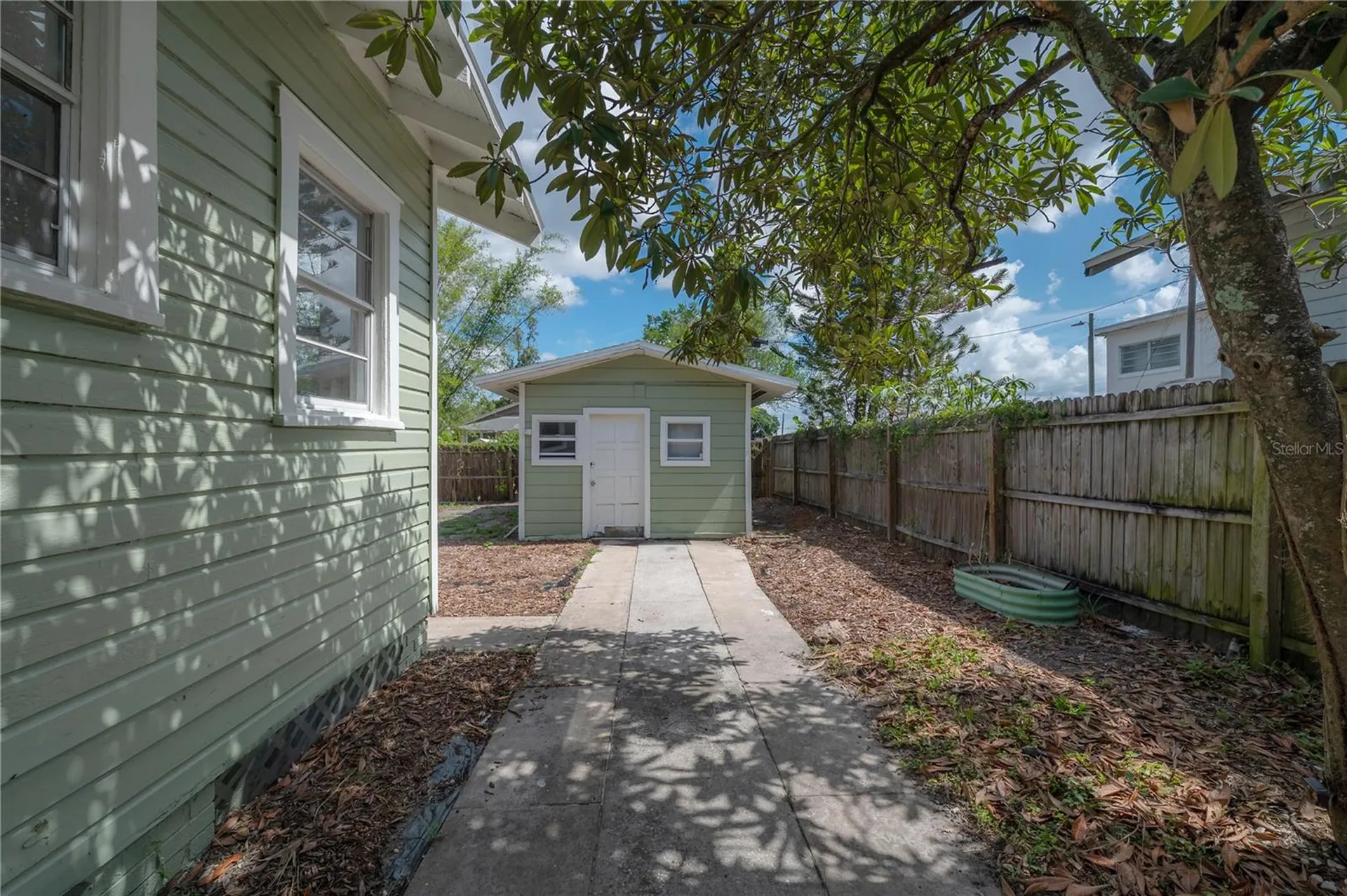 103 W North Bay Street Tampa FL 33603