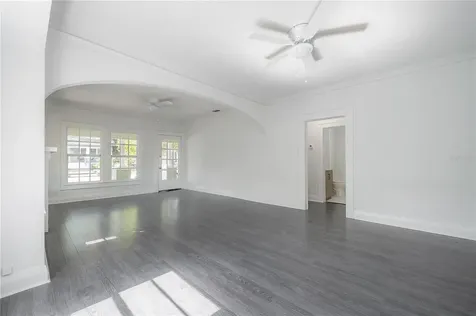 103 W North Bay Street Tampa FL 33603
