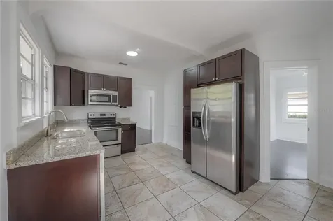 103 W North Bay Street Tampa FL 33603
