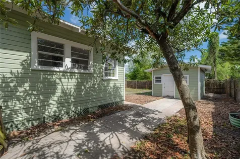 103 W North Bay Street Tampa FL 33603