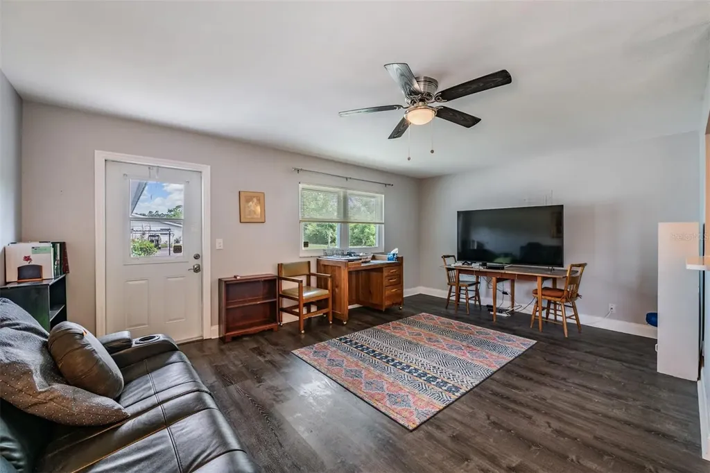 302 Andover Place S Sun City Center FL 33573
