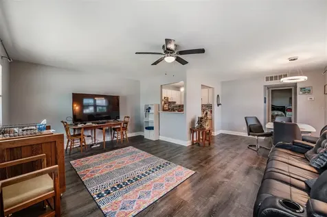 302 Andover Place S Sun City Center FL 33573