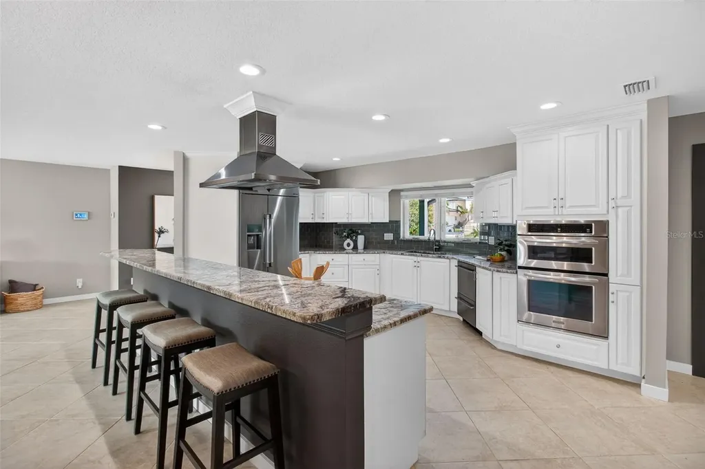 1260 81st Street S St Petersburg FL 33707