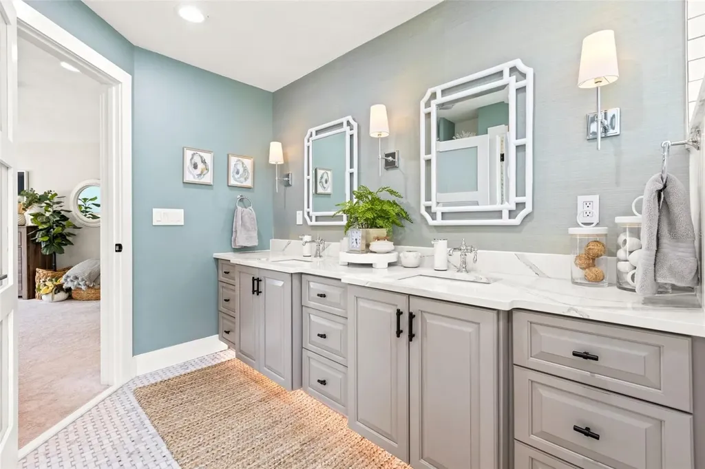 1260 81st Street S St Petersburg FL 33707