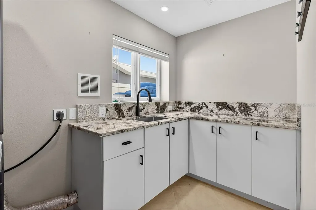1260 81st Street S St Petersburg FL 33707