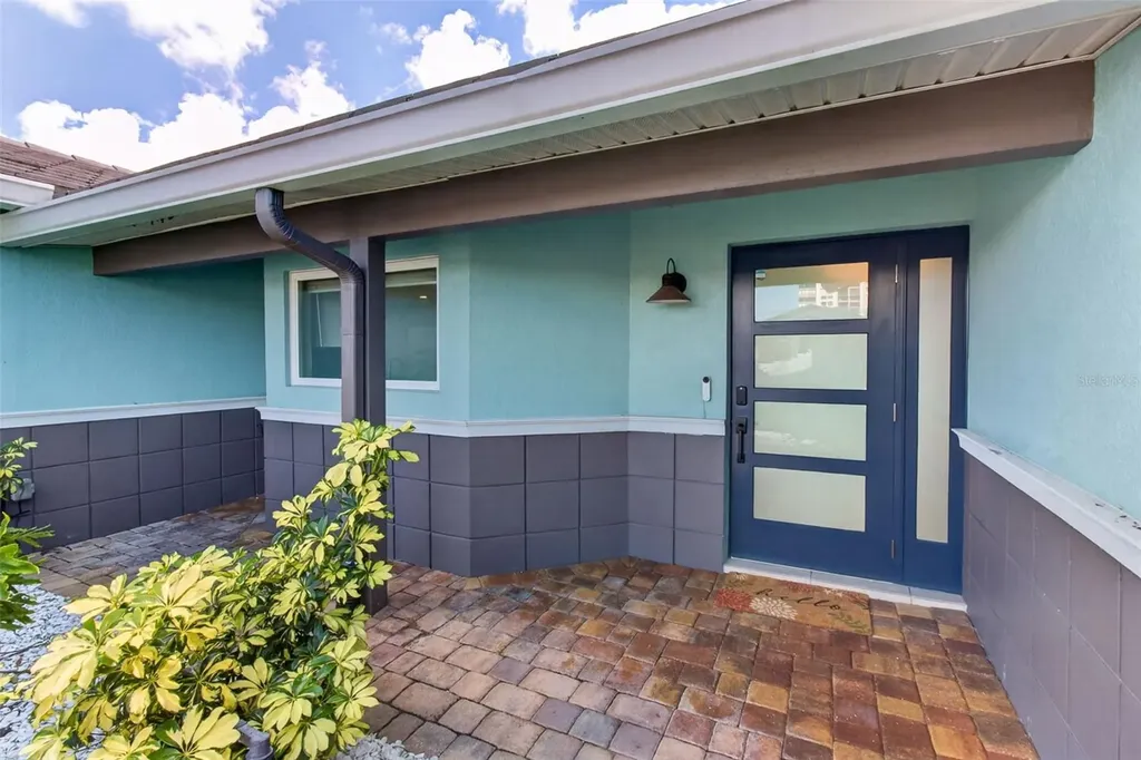 1260 81st Street S St Petersburg FL 33707