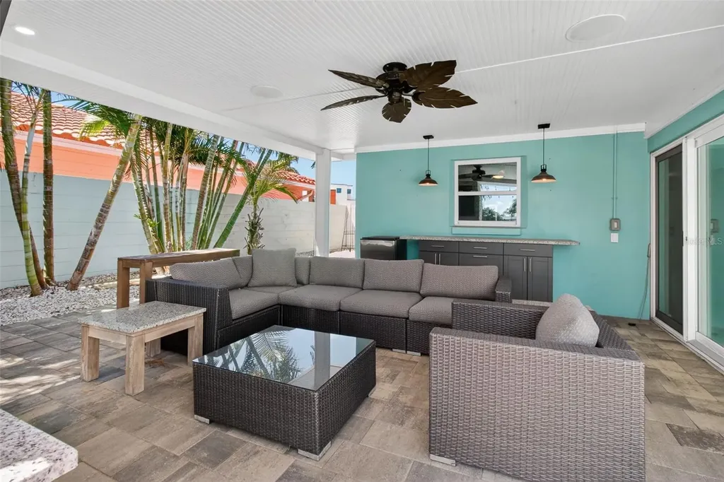 1260 81st Street S St Petersburg FL 33707
