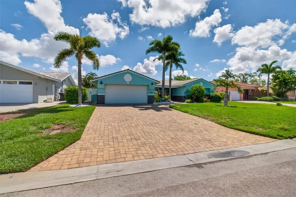 1260 81st Street S St Petersburg FL 33707