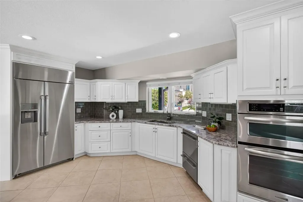 1260 81st Street S St Petersburg FL 33707