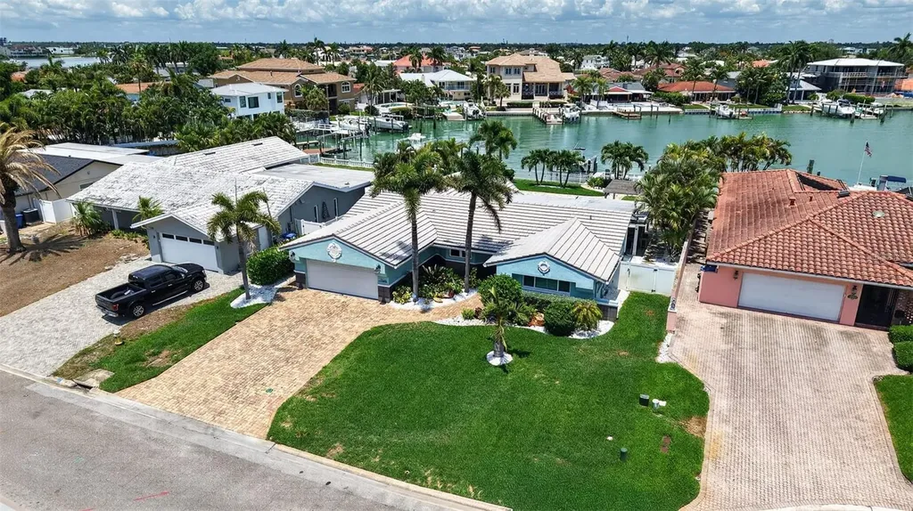 1260 81st Street S St Petersburg FL 33707