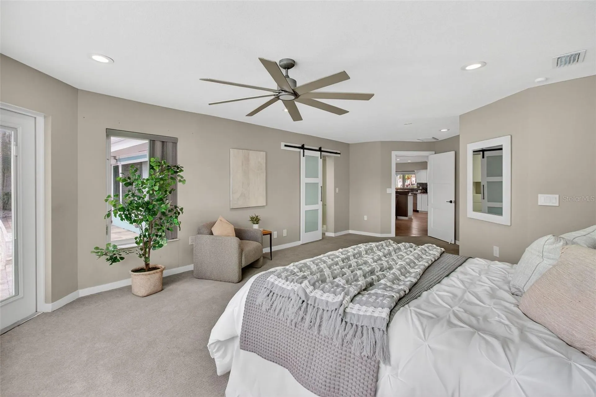1260 81st Street S St Petersburg FL 33707