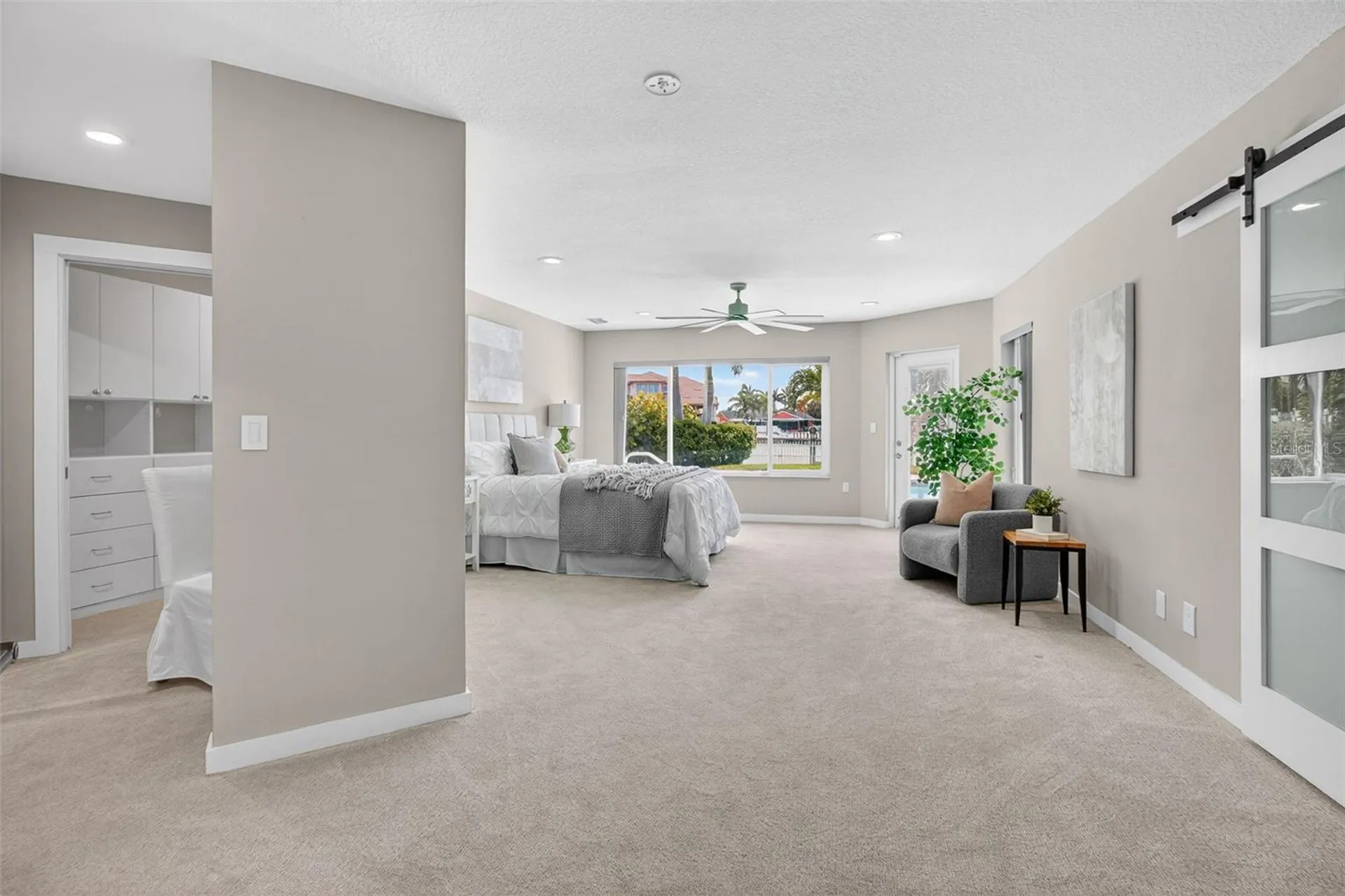 1260 81st Street S St Petersburg FL 33707