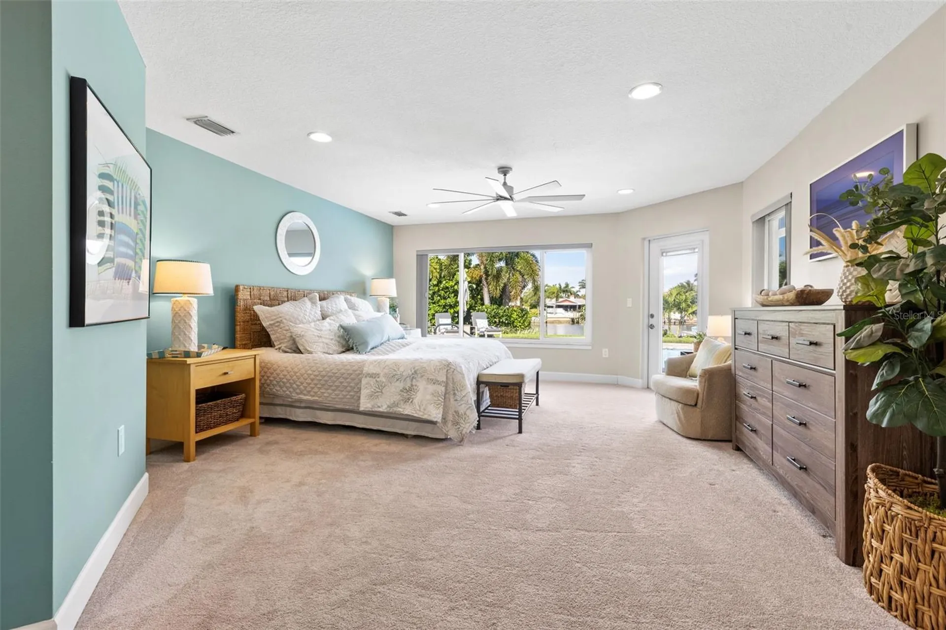 1260 81st Street S St Petersburg FL 33707