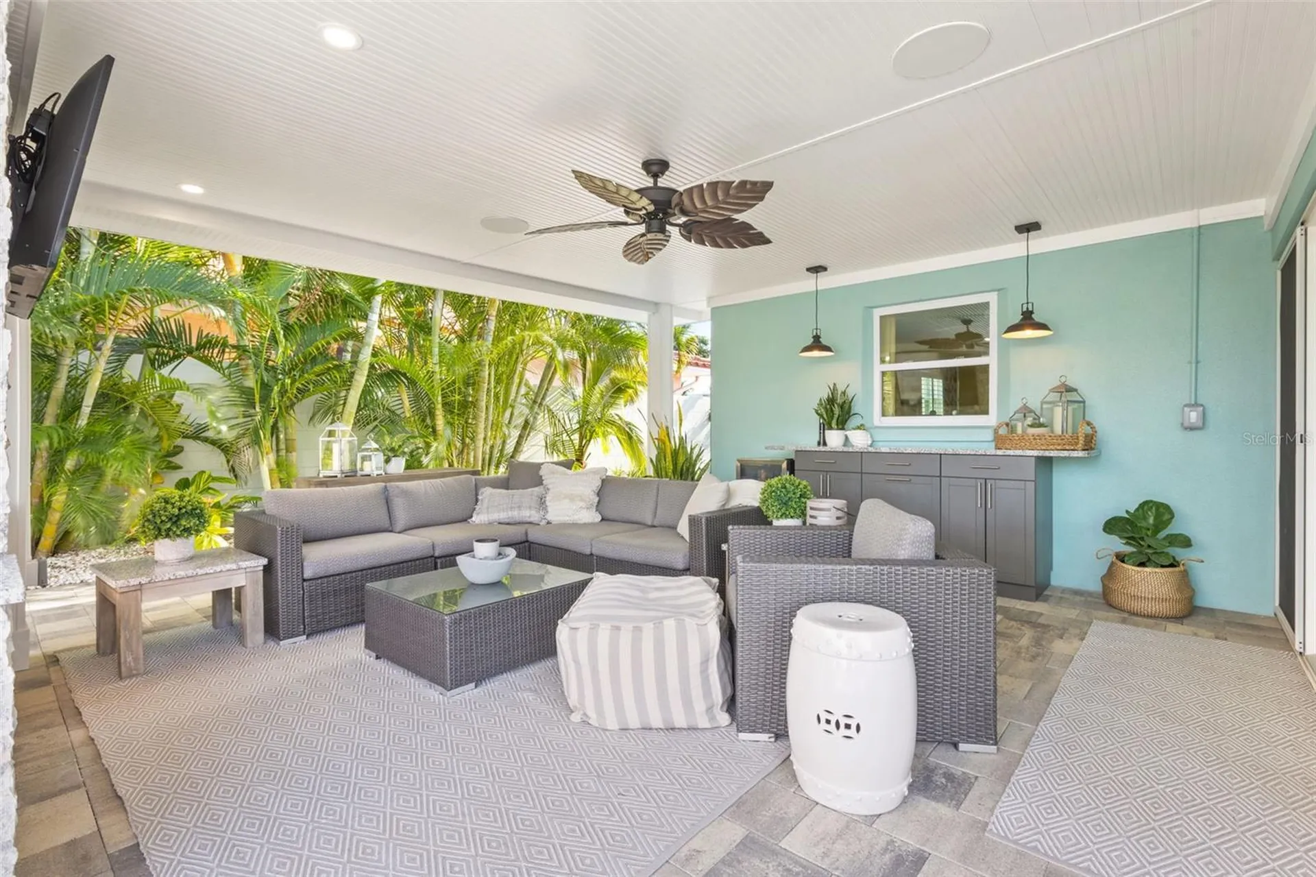 1260 81st Street S St Petersburg FL 33707