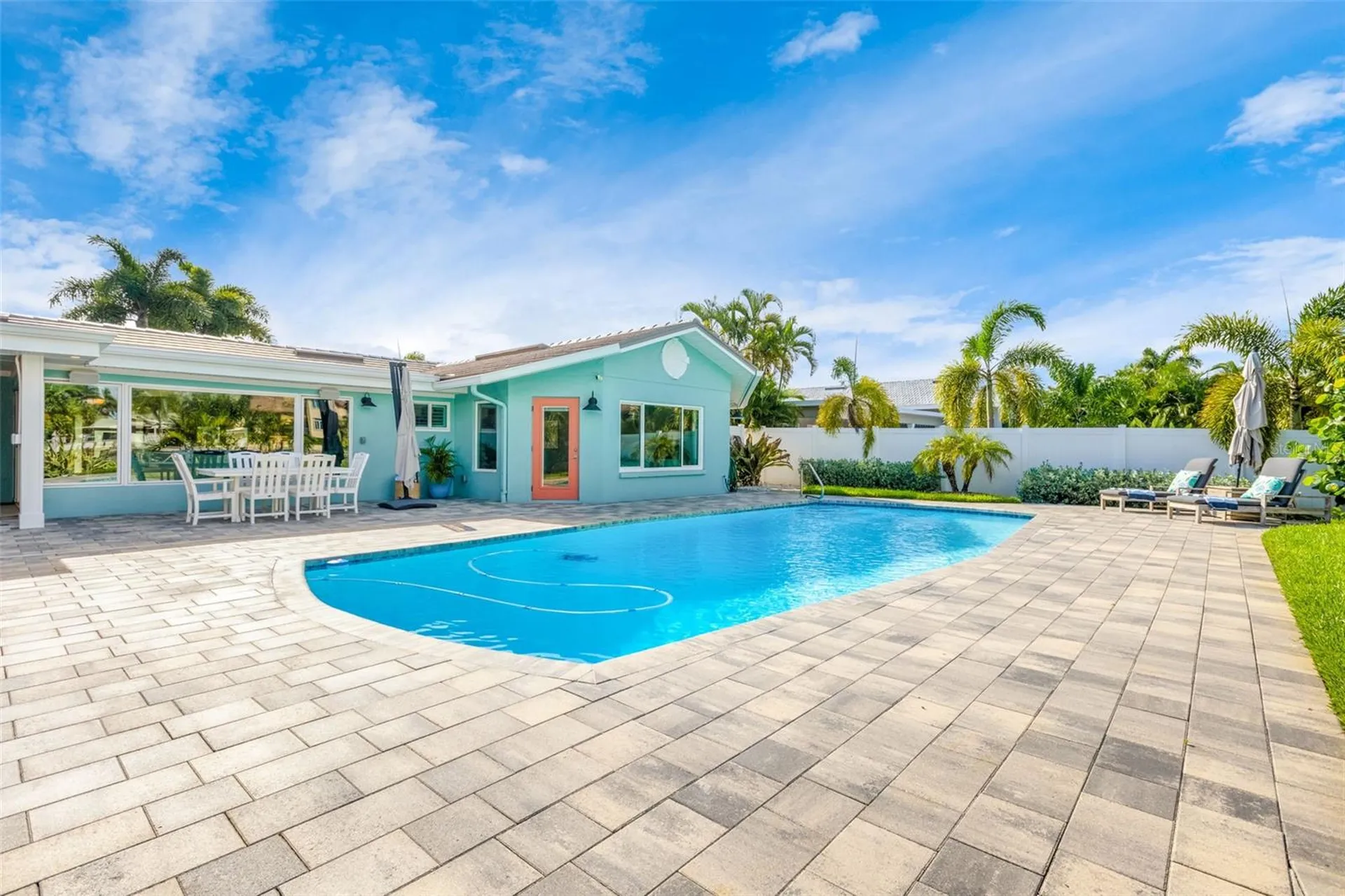 1260 81st Street S St Petersburg FL 33707