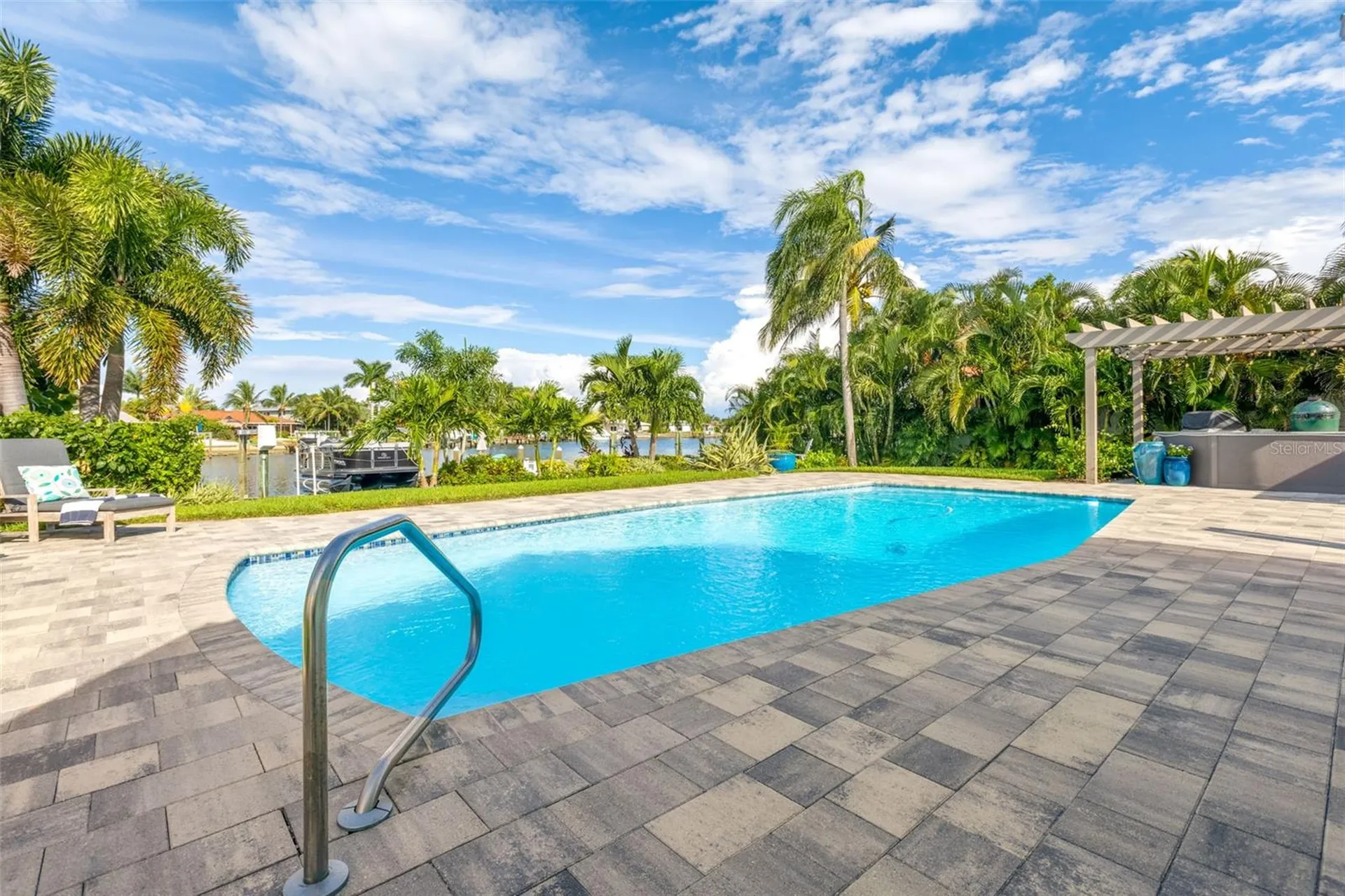 1260 81st Street S St Petersburg FL 33707