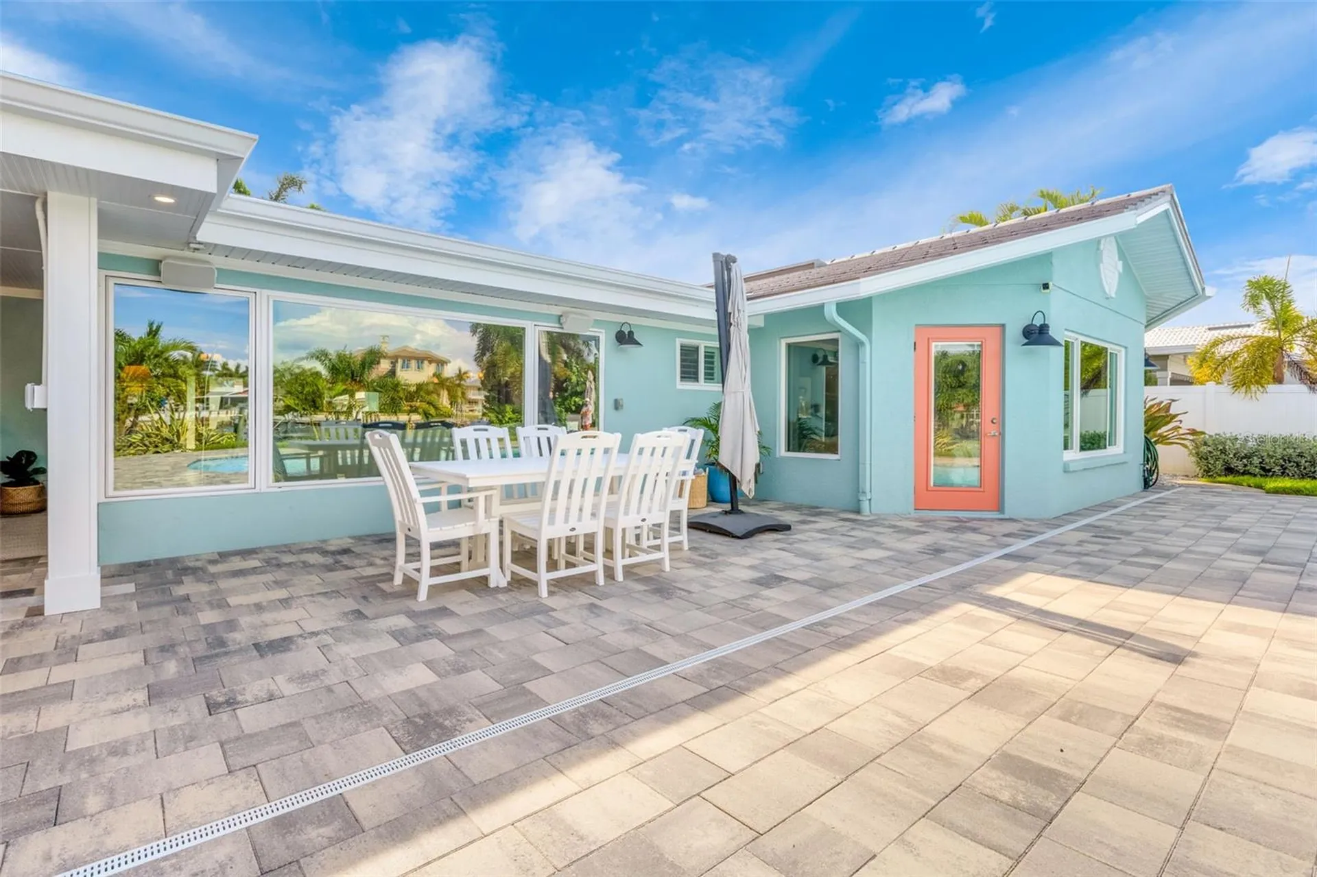 1260 81st Street S St Petersburg FL 33707