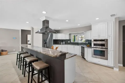 1260 81st Street S St Petersburg FL 33707