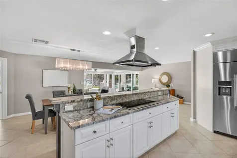 1260 81st Street S St Petersburg FL 33707