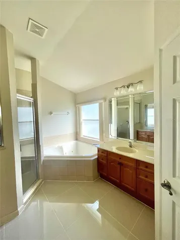 2370 Hinsdale Drive Kissimmee FL 34741