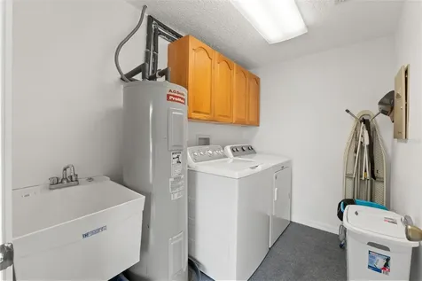 8330 Cockatoo Road Weeki Wachee FL 34613