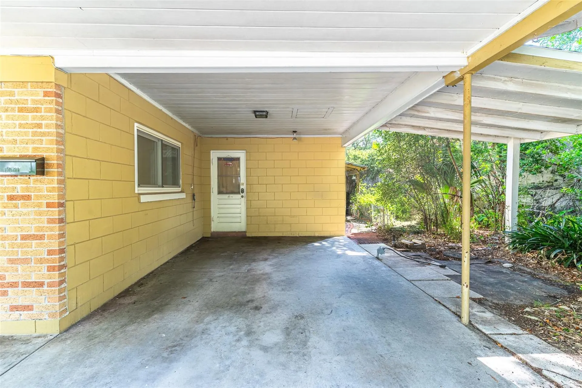 650 Avenue N SE Winter Haven FL 33880