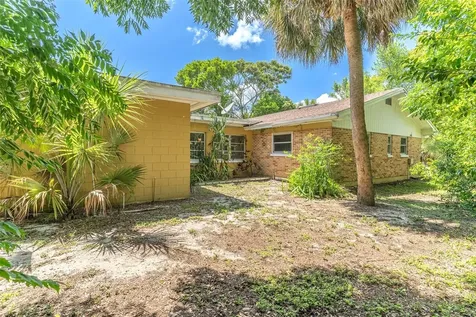 650 Avenue N SE Winter Haven FL 33880