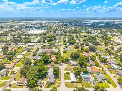 650 Avenue N SE Winter Haven FL 33880