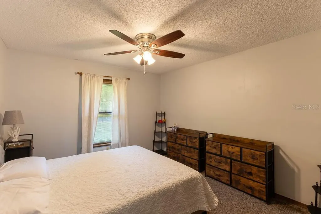 830 NW 111th Lane Oxford FL 34484