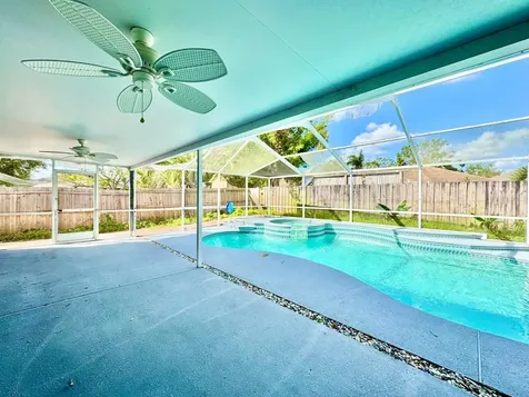 11504 Wellman Drive Riverview FL 33578