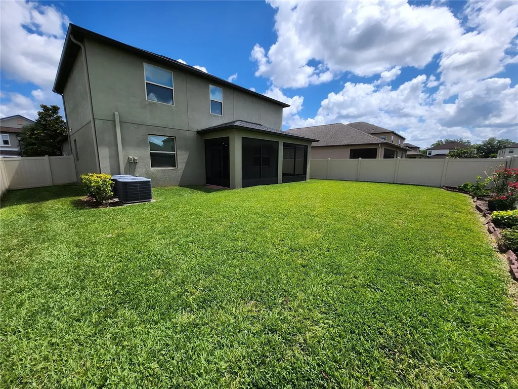 25188 Lambrusco Loop Lutz FL 33559