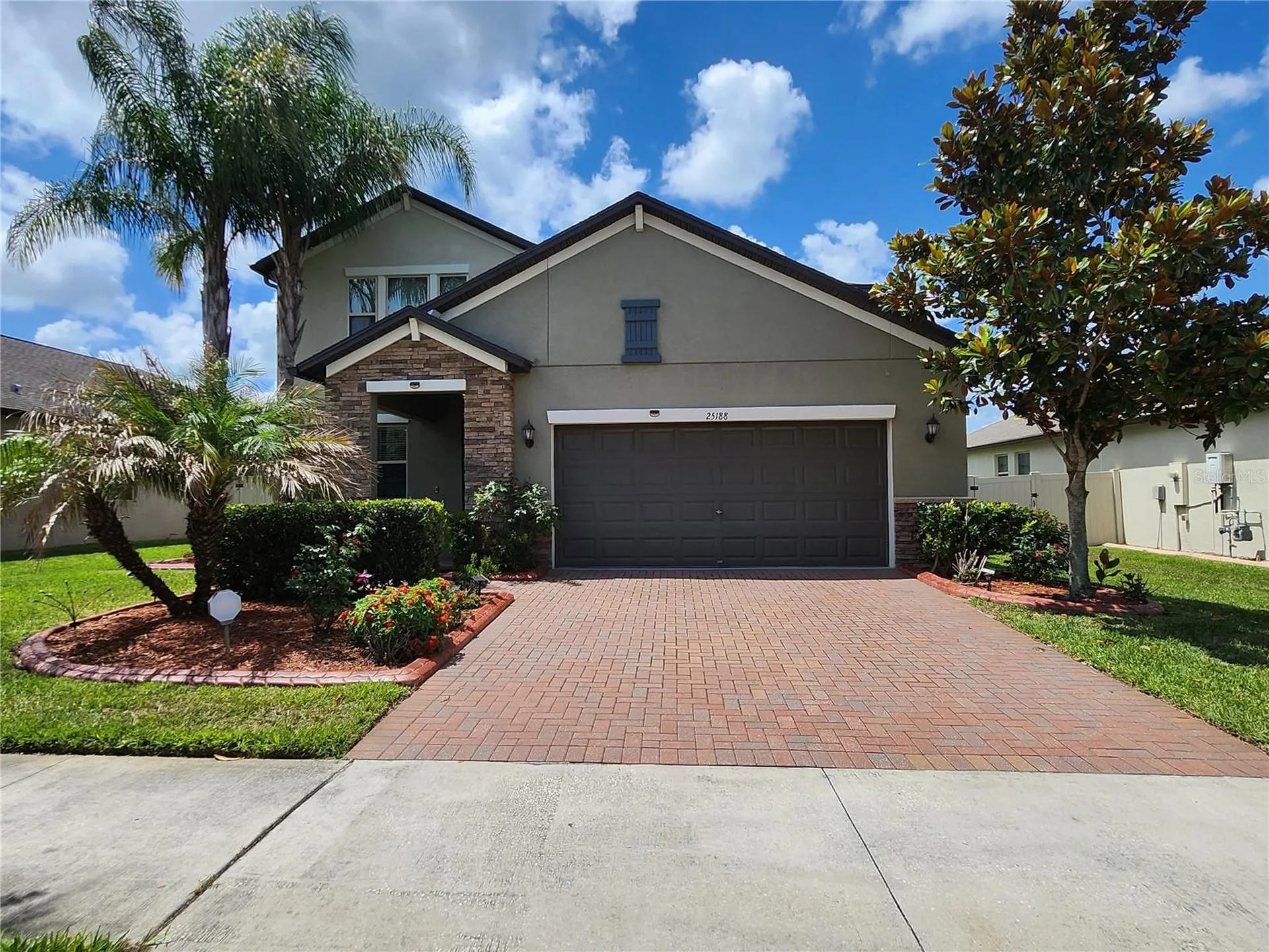 25188 Lambrusco Loop Lutz FL 33559