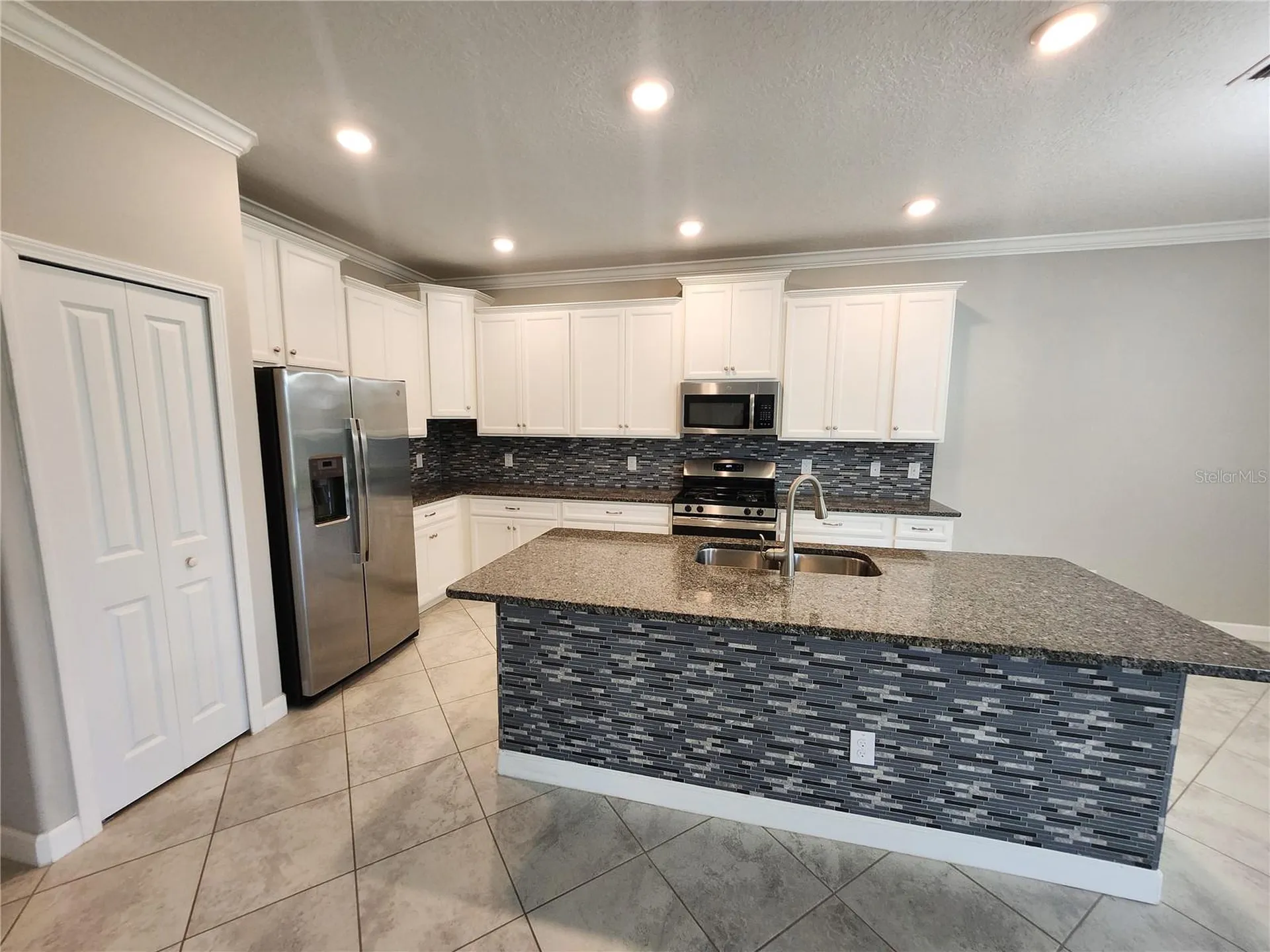 25188 Lambrusco Loop Lutz FL 33559
