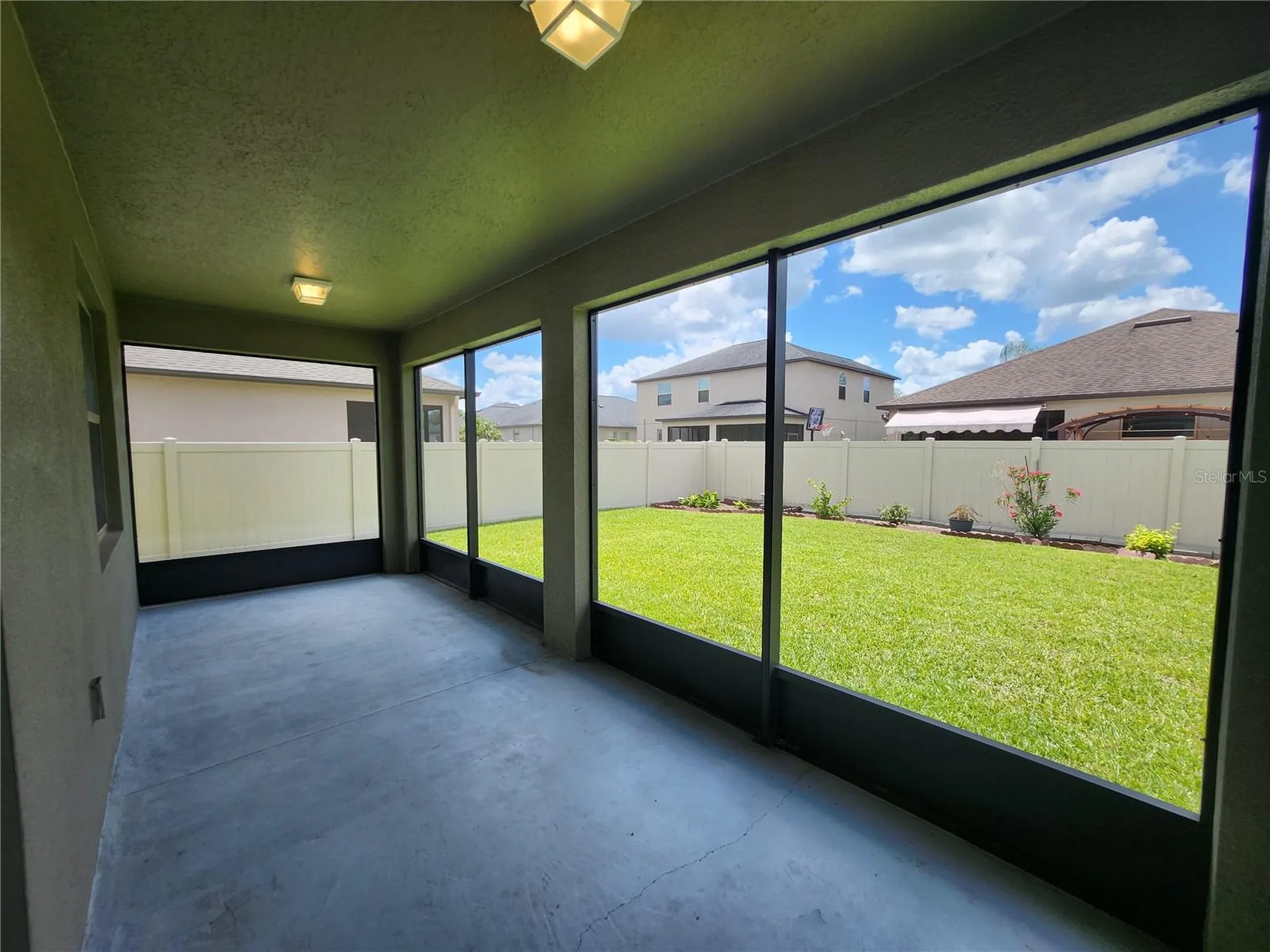 25188 Lambrusco Loop Lutz FL 33559