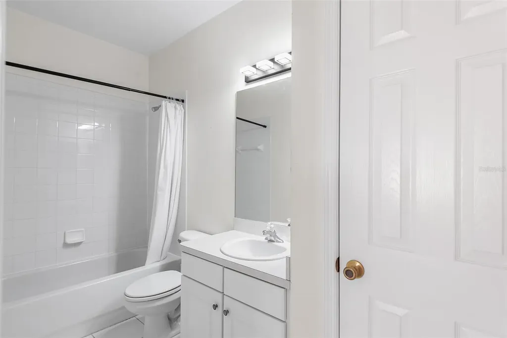 1037 Blackwater Drive Wesley Chapel FL 33543