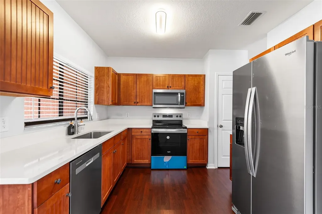 1037 Blackwater Drive Wesley Chapel FL 33543