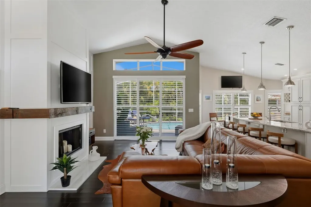 631 De Soto Drive Tierra Verde FL 33715