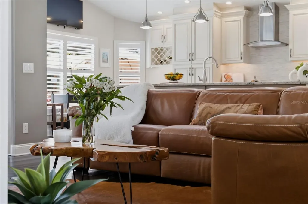 631 De Soto Drive Tierra Verde FL 33715