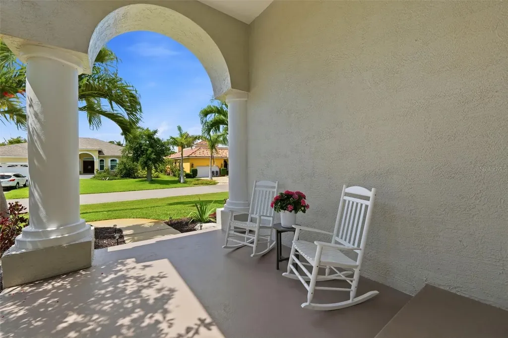 631 De Soto Drive Tierra Verde FL 33715