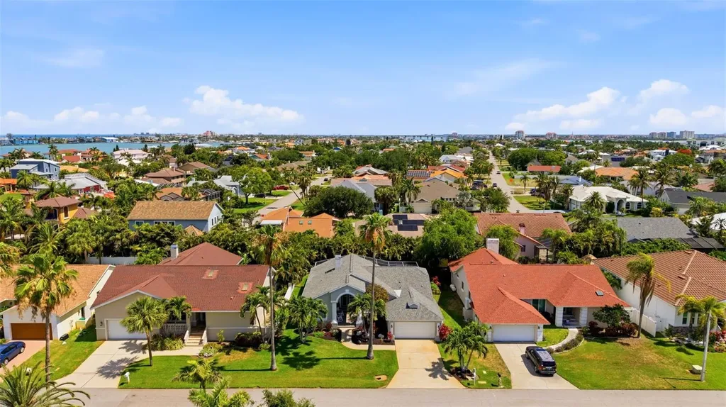 631 De Soto Drive Tierra Verde FL 33715