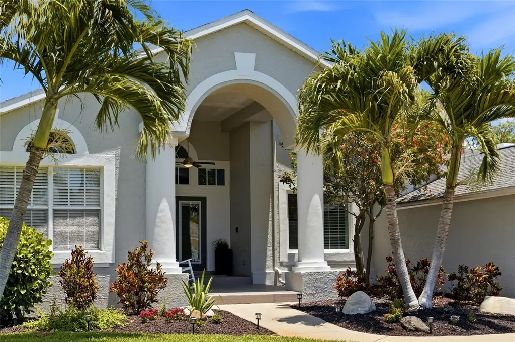 631 De Soto Drive Tierra Verde FL 33715