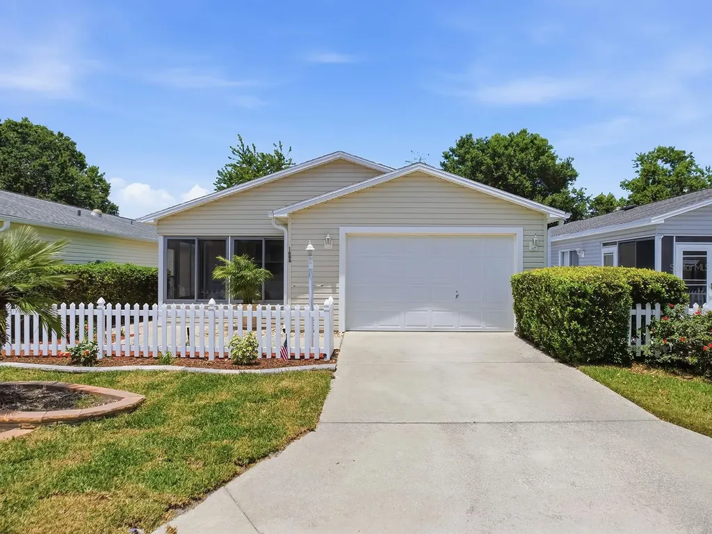 1685 Campos Drive The Villages FL 32162