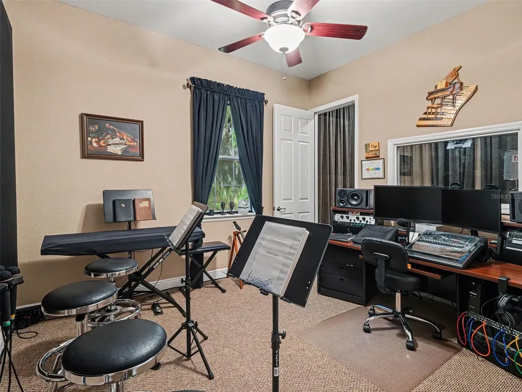 339 Corbett Road Lithia FL 33547