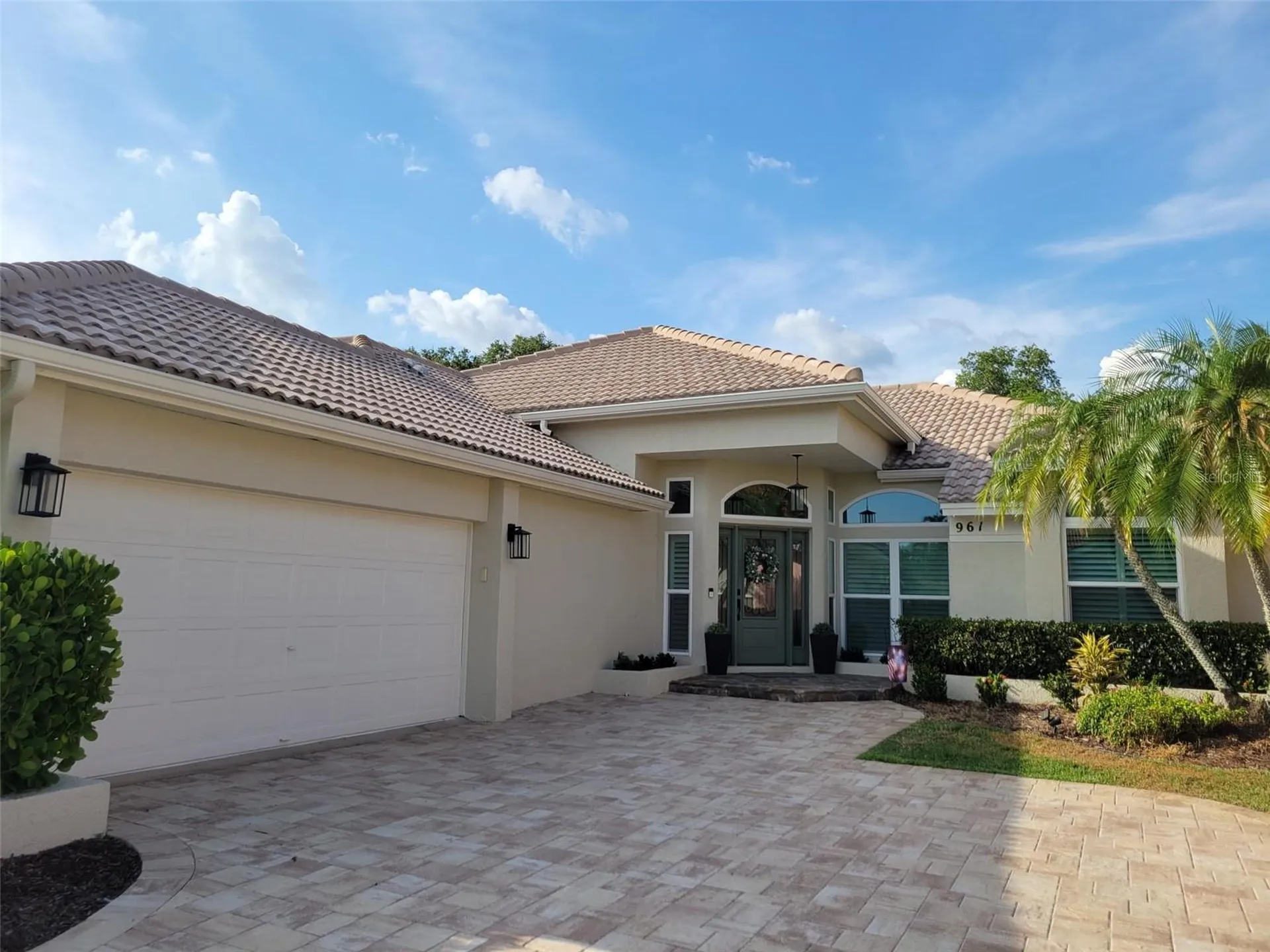 961 Live Oak Avenue NE St Petersburg FL 33703