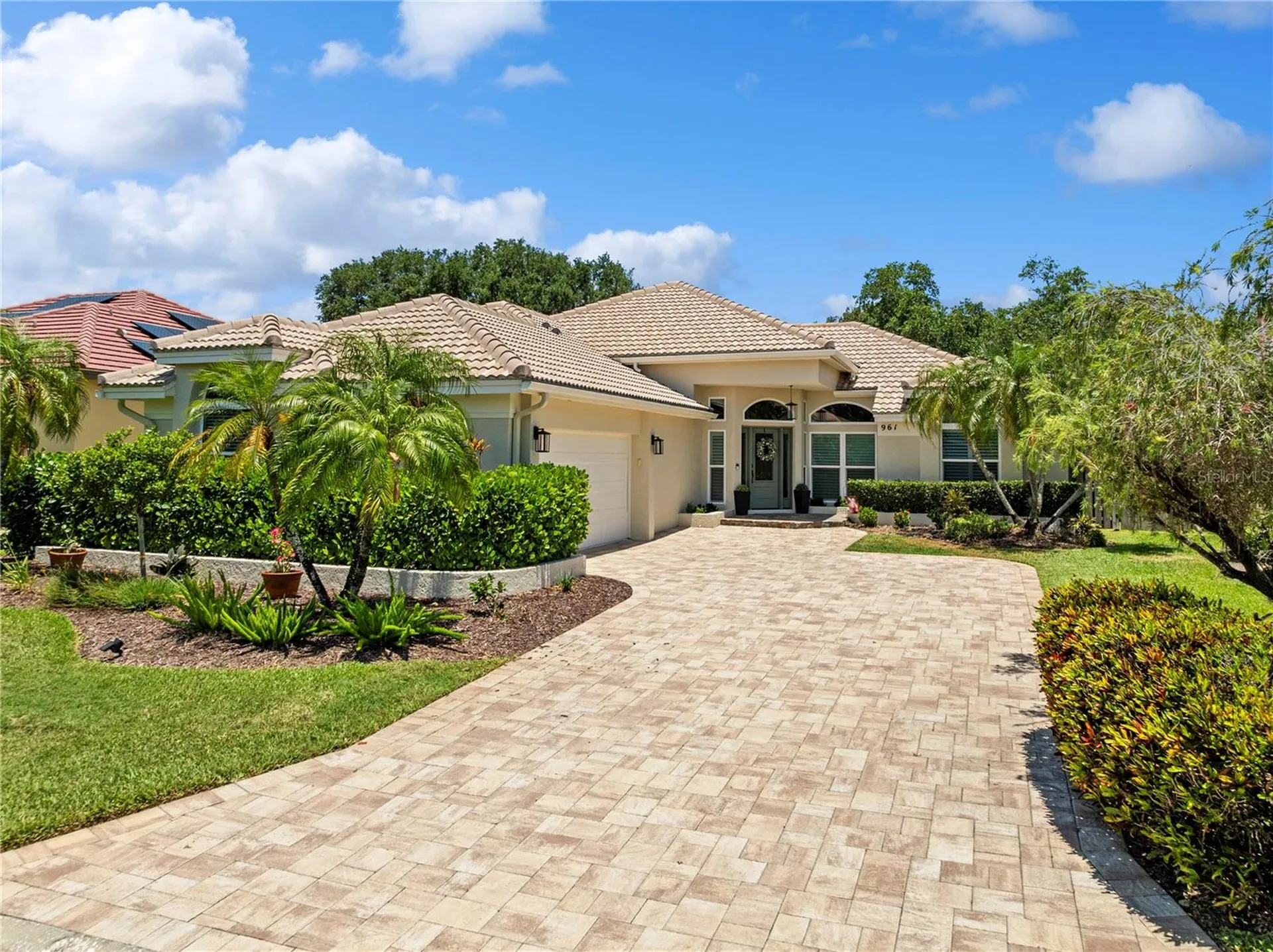 961 Live Oak Avenue NE St Petersburg FL 33703